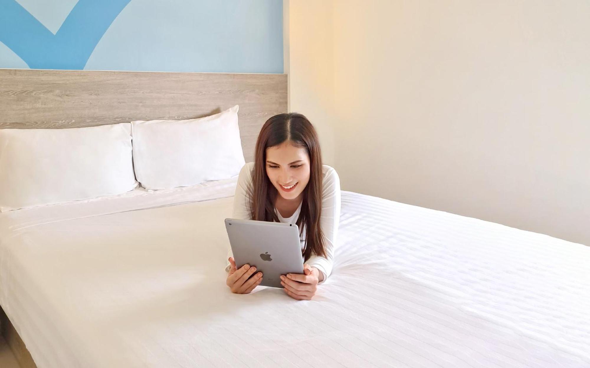 Hop Inn Hotel Aseana City Manila Paranaque City Екстериор снимка